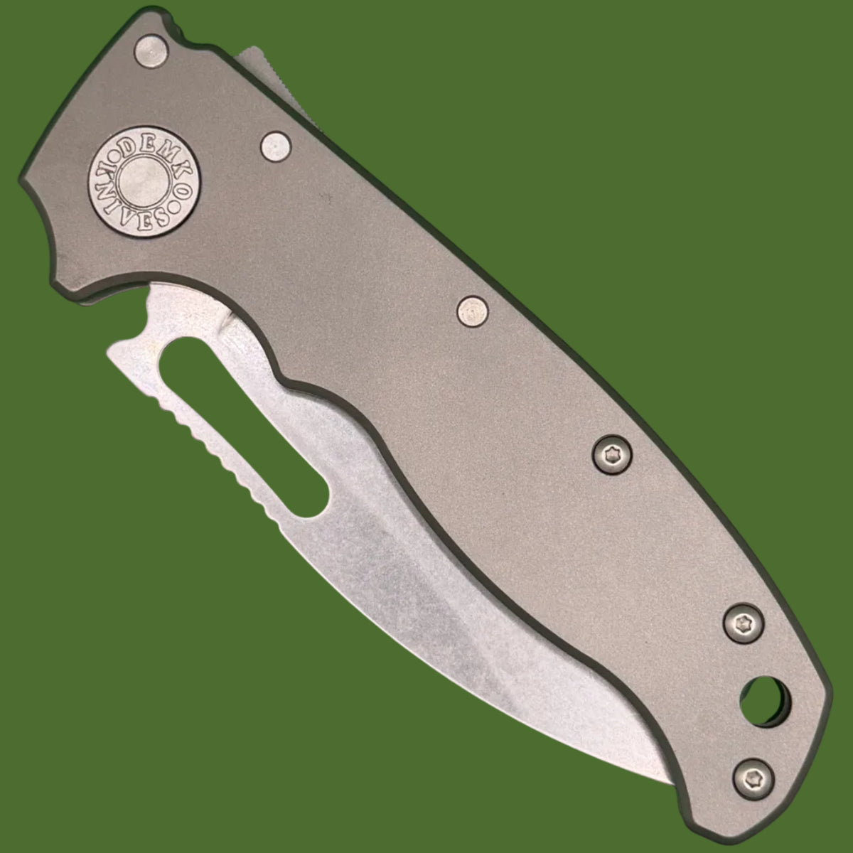 Demko AD20.5 Slicer Shark Shark Lock Smooth Titanium 3V