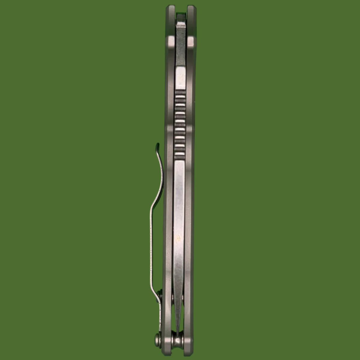 Demko AD20.5 Slicer Shark Shark Lock Smooth Titanium 3V