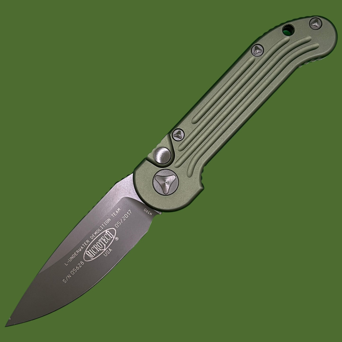 *Pre-Owned* Microtech LUDT Green Standard Auto 135-1GR