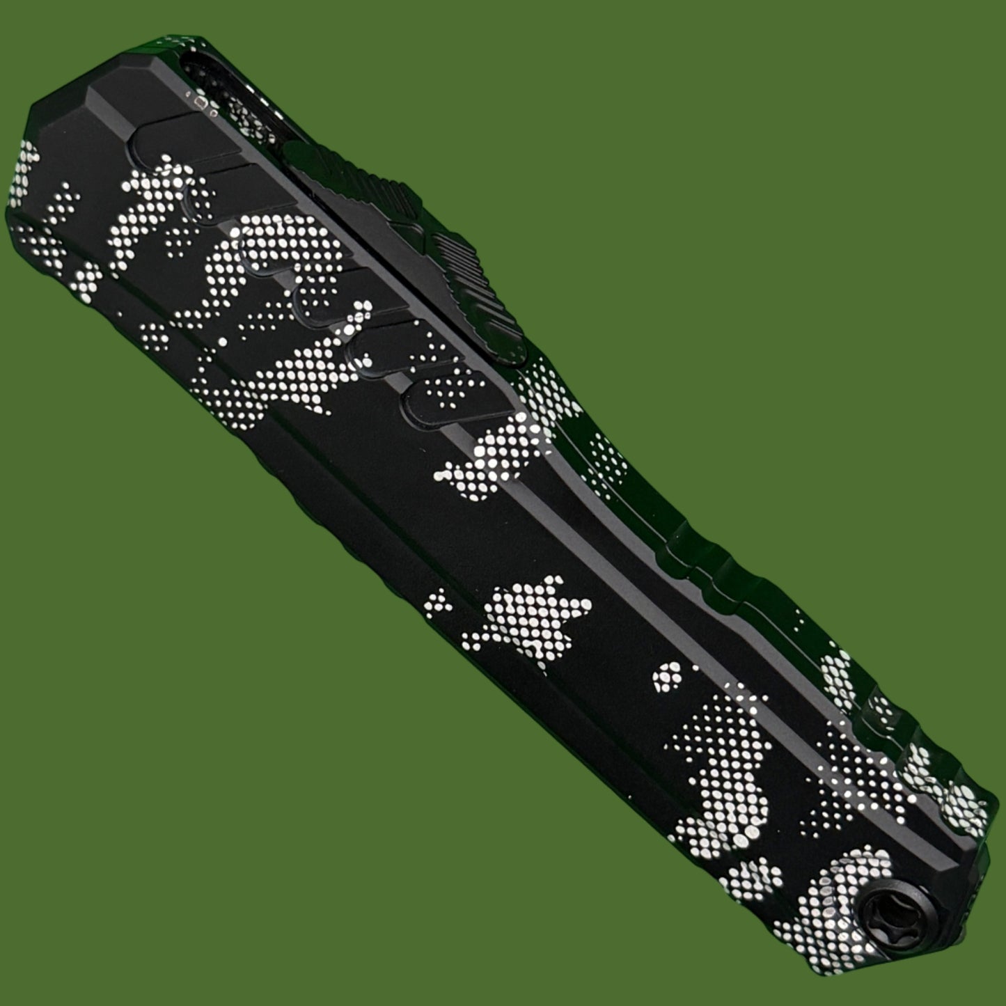 Microtech Cypher II D/E Pixel Camo Standard 1242-1PXC