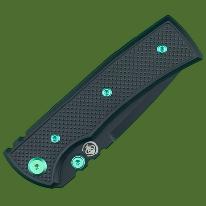 Chaves Blue Label Redencion Street Liner Lock Black Knurled Aluminum Handles Green Hardware (Black Tanto)
