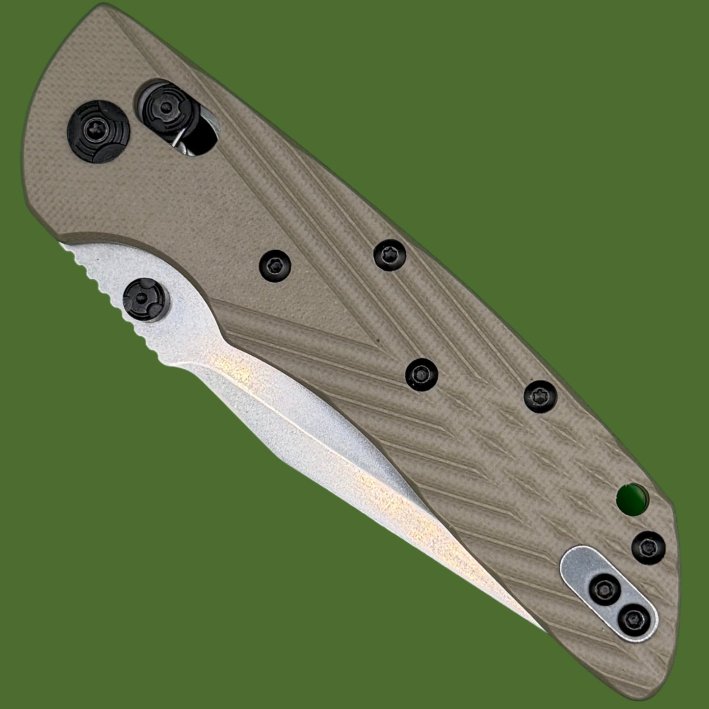 *Pre-Owned* Hogue Deka Clip Point Tan G-10 Magnacut