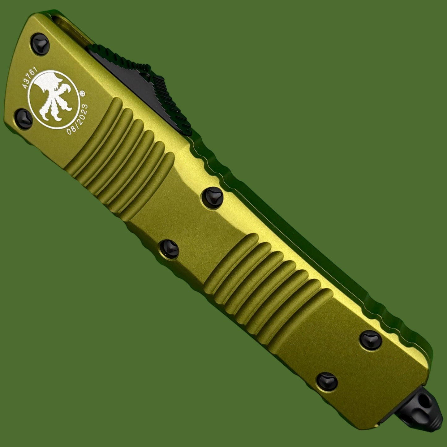 *Pre-Owned* Combat Troodon D/E OD Green Partial Serrated 142-2OD