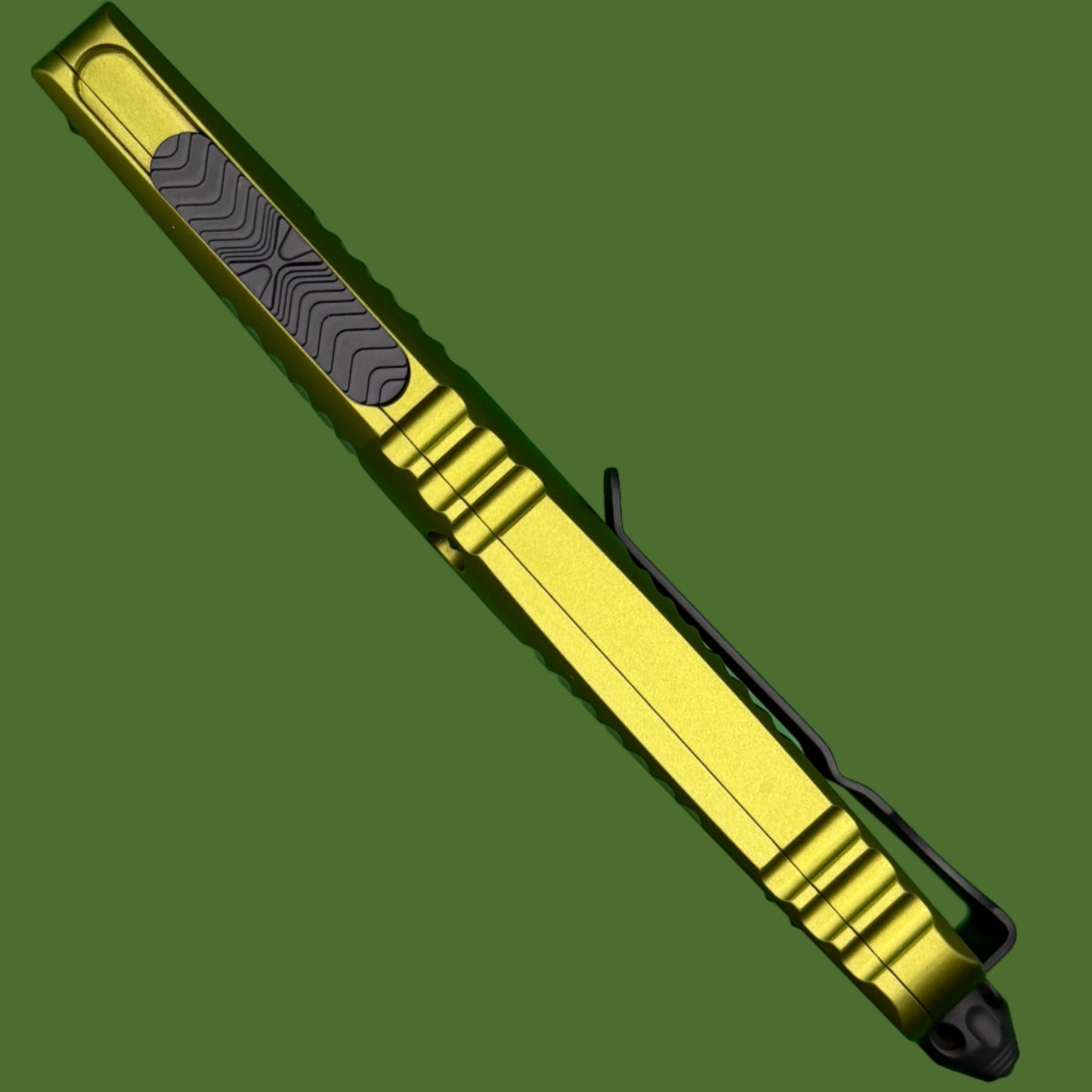 *Pre-Owned* Combat Troodon D/E OD Green Partial Serrated 142-2OD