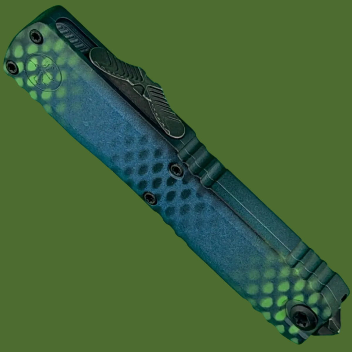 Microtech UTX-70 D/E Gen IV Signature Series Blue X-51 Standard 11474-1BLX51S