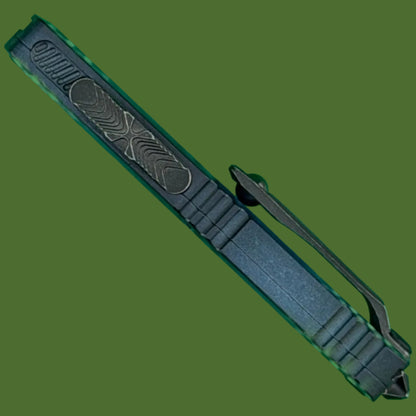 Microtech UTX-70 D/E Gen IV Signature Series Blue X-51 Standard 11474-1BLX51S
