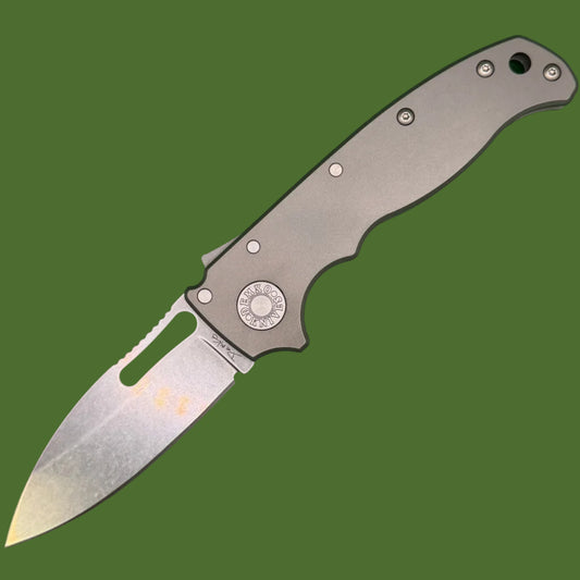 Demko AD20.5 Slicer Shark Shark Lock Smooth Titanium 3V