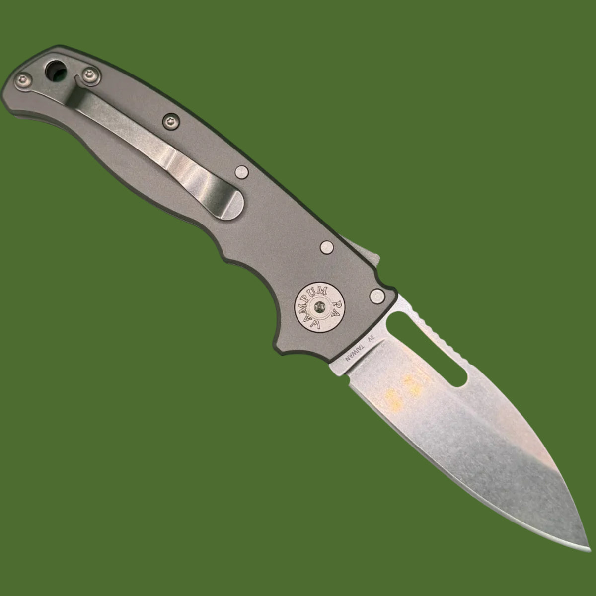 Demko AD20.5 Slicer Shark Shark Lock Smooth Titanium 3V