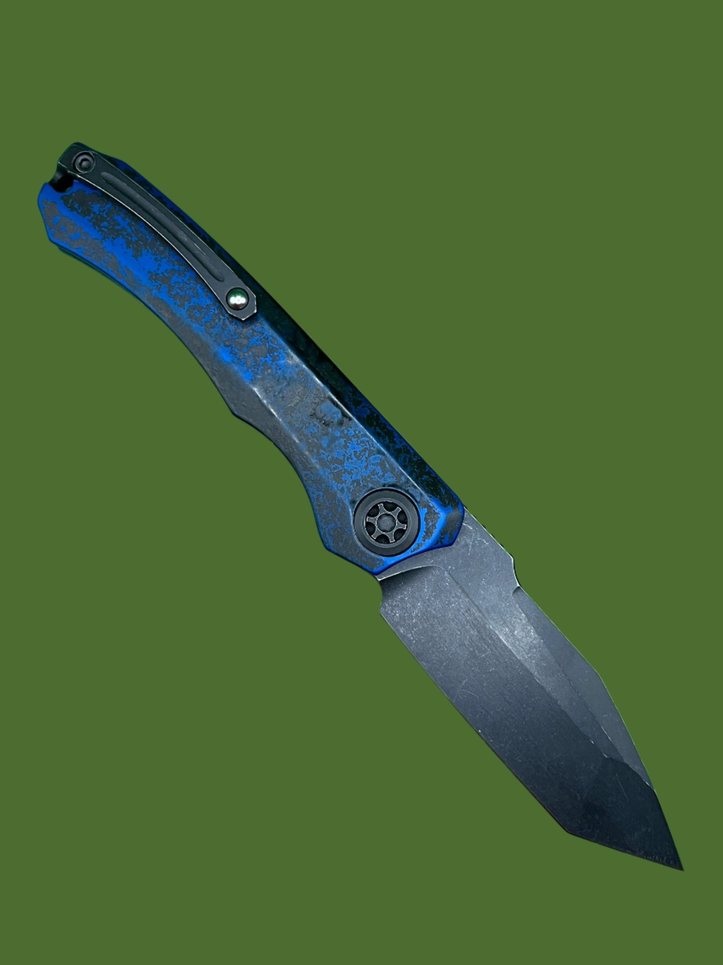 *Pre-Owned* Heretic Wraith Auto Breakthrough Blue Handle, Battleworn Blade