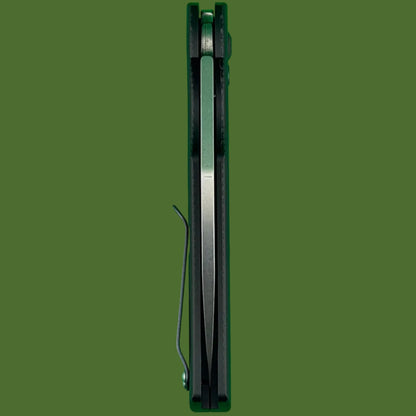 *Pre-Owned* Defiant 7 Seax Auto