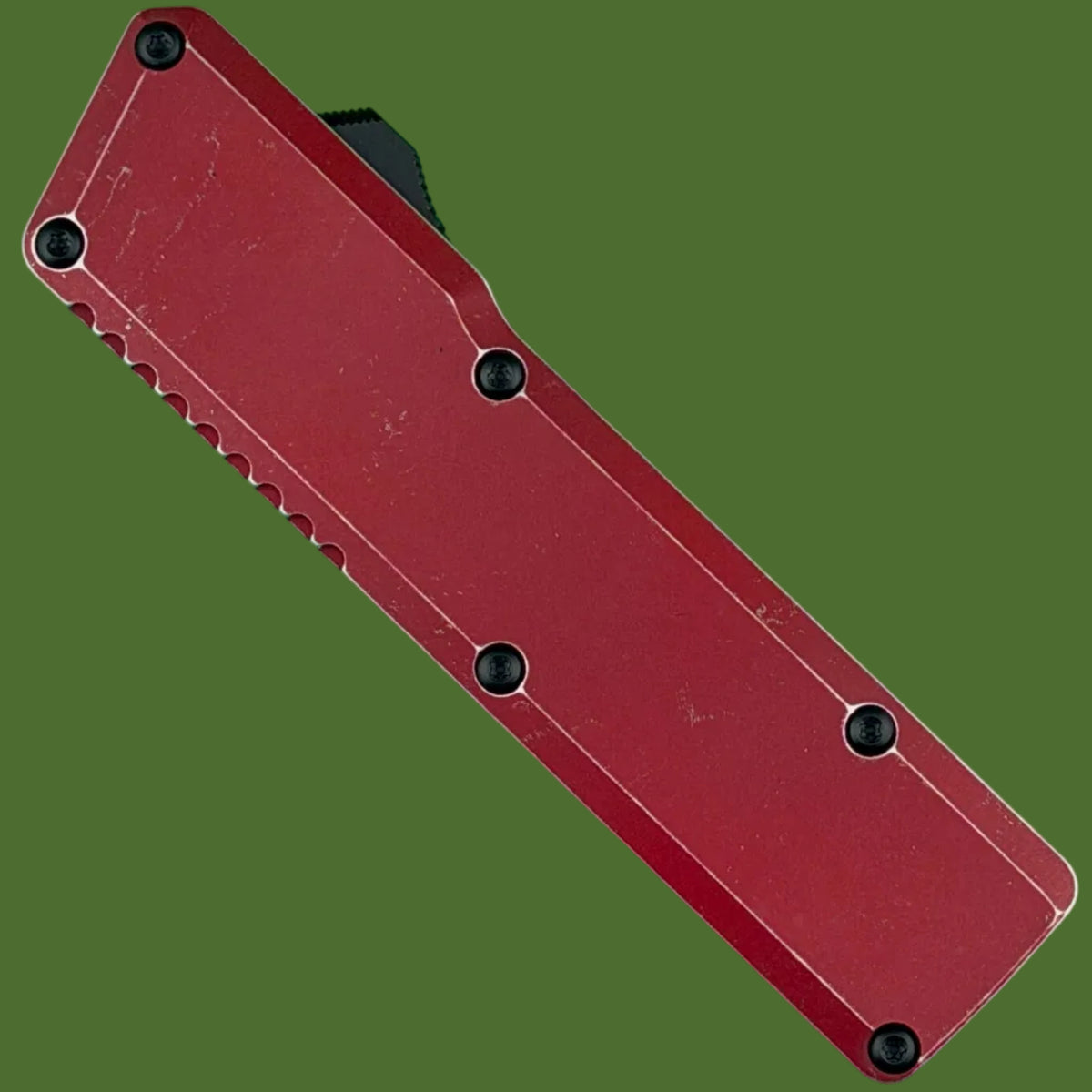 Chaves Dissident OTF Red Flat Battleworn (Two-Tone Drop Point)
