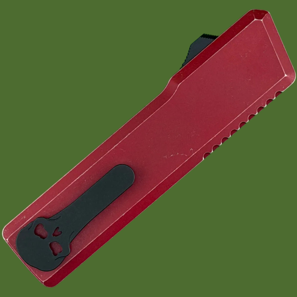 Chaves Dissident OTF Red Flat Battleworn (Two-Tone Tanto)