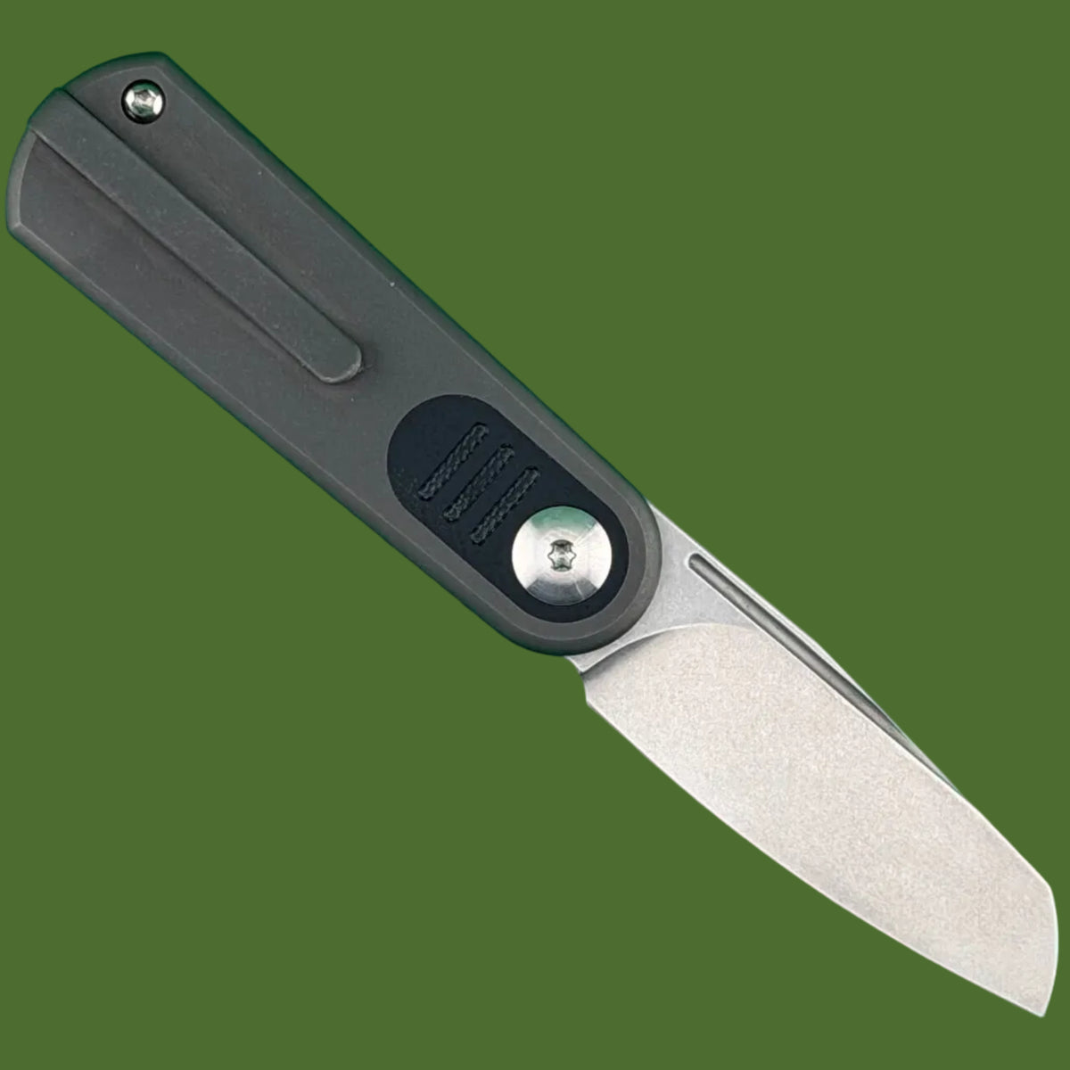 *Pre-Owned* Urban Baby Barlow Front Flipper Darkened Titanium